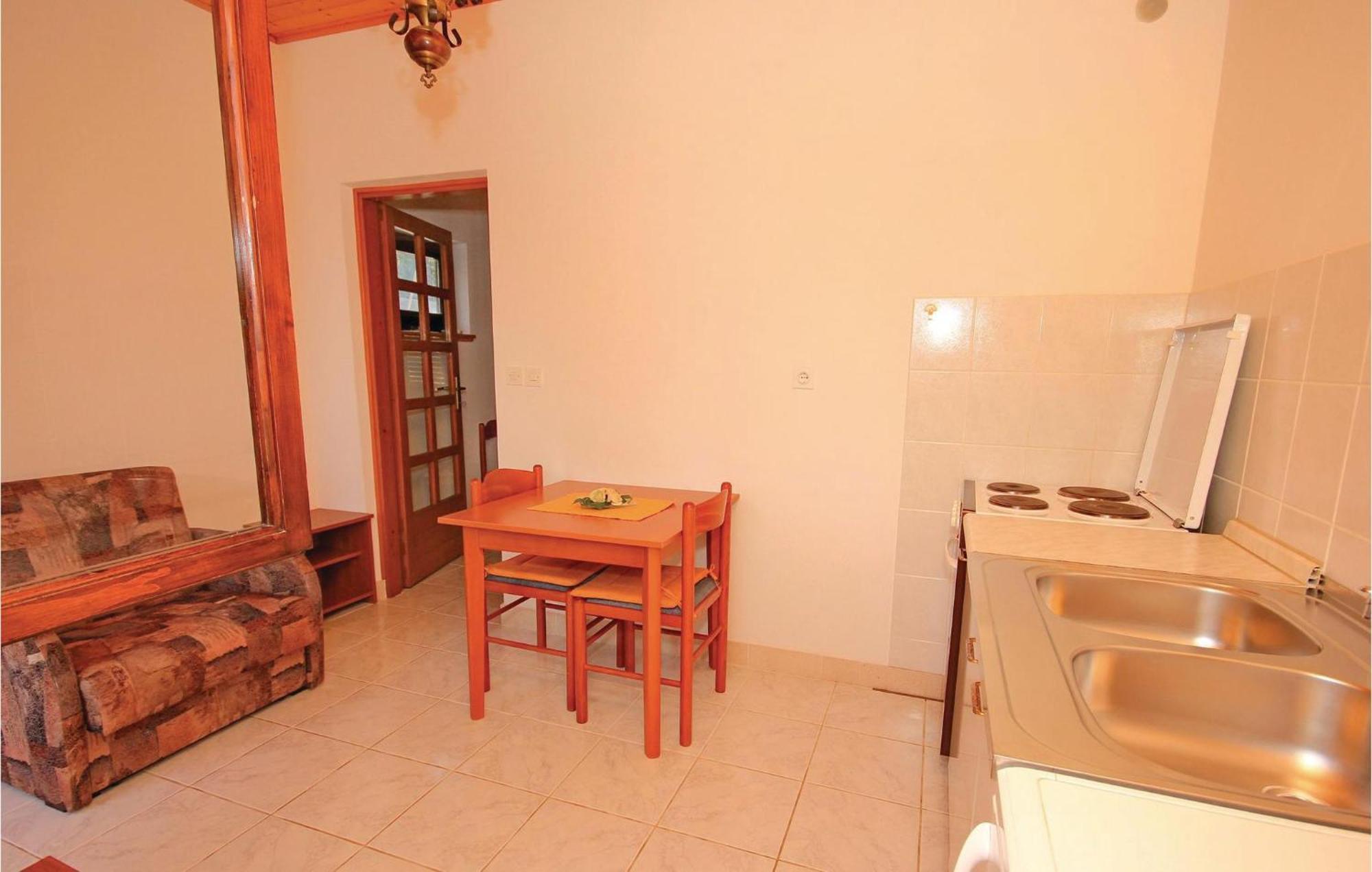 Gorgeous Apartment In Prigradica With Kitchen 외부 사진